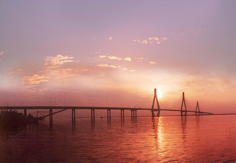 08_岳陽洞庭湖大橋2.jpg